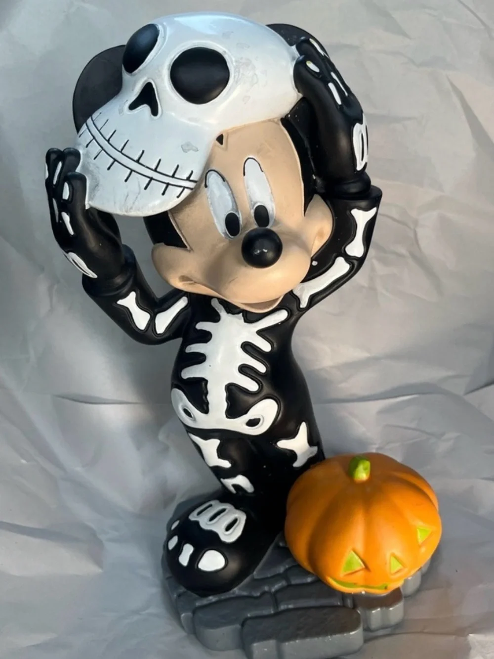 NEW DISNEY MICKEY MOUSE SKELETON COSTUME STATUE